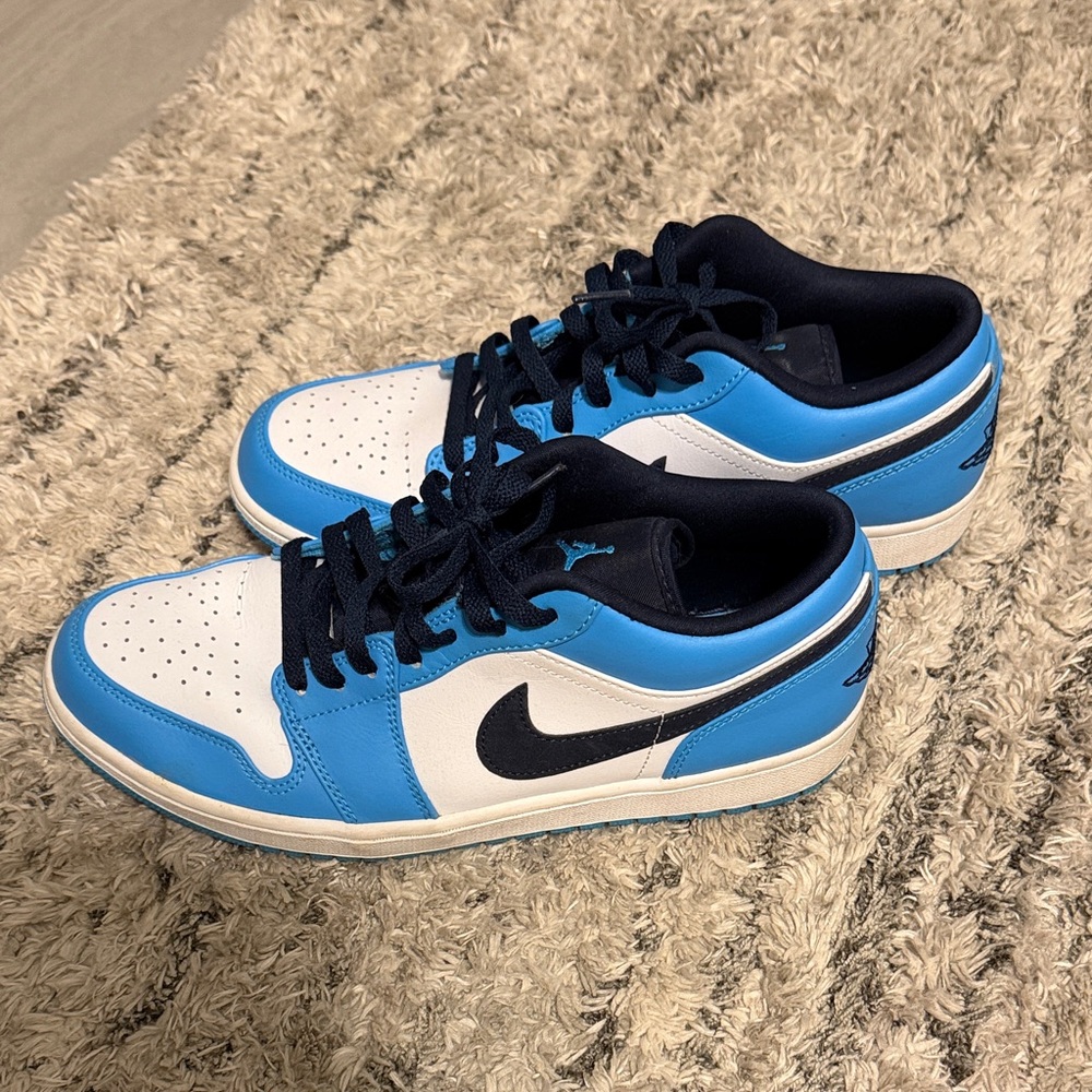 Jordan 1 UNC
